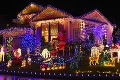 Aby účet za elektrinu neprekvapil: Koľko vás vyjde vianočné svietenie?