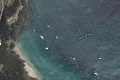 Priblížil si to a skoro sa ...: Cez Google Earth zachytil v mori obrovského tvora!