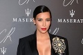 Kim Kardashian sa napchala do latexu a výsledok stojí za to: Prítomní sa báli, aby na nej nepraskol!