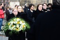 Česko sa lúčilo s Petrom Hapkom († 70): Na pohrebe pútala pozornosť záhadná žena s dieťaťom!