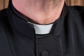 Škandál v španielskej cirkvi: Troch kňazov obvinili zo sexuálneho zneužívania