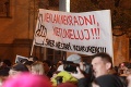 Obrovský protest na bratislavskom námestí: Davy ľudí na čele s hercami žiadali koniec Ficovej vlády