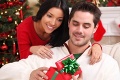 Vianoce typického Slováka: Ako sa dokážeme zadlžiť a čo chceme nájsť pod stromčekom?