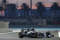 Hamilton druhý raz majstrom sveta F1: Triumf v Abú Zabí mu uľahčili Rosbergove problémy