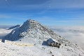 Tatranskú Lomnicu a Chopok začali zasnežovať: Delá už chrlia  prvý sneh