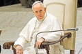 Biskupi podrazili pápeža: Čo vyškrtli kardináli z dôležitej správy?!