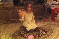 Dievčatko dostalo zázračnú hračku: Po stlačení gombíka sa začali diať divy! Ale potom...