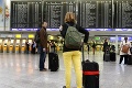 Cestujúci na letiskách sa musia obrniť trpezlivosťou: Piloti Lufthansy štrajkujú