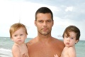 Ricky Martin oznámil svetu veľkú novinu: Hoci je nezadaný, počal už tretie dieťa!