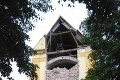 V dedine na Záhorí spadla kostolná veža: Sutiny majú 5 metrov!