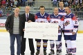 Hokejové hviezdy pomáhajú na všetkých frontoch: Vďaka Demitrovi dostanú deti až 170 000 €!
