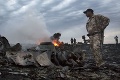 Tragédia zostreleného boeingu MH17: Našli ďalšie telá a kus lietadla