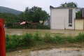 Okolie Bánoviec nad Bebravou sa spamätáva z ničivej búrky: Platí 3. povodňový stupeň