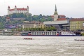Na Dunaji zasahovali hasiči: Odstraňovali neznámu látku