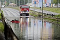Slovensko bičujú silné lejaky: Zaplavené domy, pivnice a cesty!