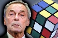 Otec Rubikovej kocky má 70 rokov: Nafukovací rébus pláva pri Soche slobody