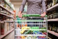 Kontroly potravín v slovenských supermarketoch: Ktoré obchodné reťazce dopadli najhoršie?