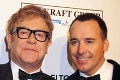 Elton John o svojej minulosti: Je to zázrak, že som sa nenakazil HIV