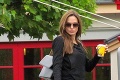 Osamotená Angelina Jolie: Nemám žiadne kamarátky!