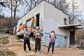 Radosť v košickej osade: Rodinu so 7 deťmi zachránil zdrap papiera