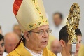 Uvedenie arcibiskupa Oroscha na stolec: Hanba, hanba, kričali prívrženci Bezáka!