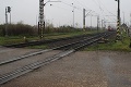 Tragédia na železničnom priecestí: Rýchlik zrazil mladú ženu († 18)