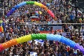 Praha v objatí dúhy: Na pochod Gay Pride prišlo až 10-tisíc ľudí