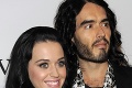 Novomanželia Katy Perry a Russel Brand: Budúcnosť im veštil papagáj