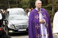 Prvé info: Pápež stojí za Bezákom! Čo na to arcibiskup?