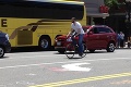 Hviezda bez hviezdnych manierov: Chára jazdí do práce na bicykli