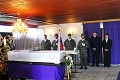 Zdrvený otec na pohrebe vojaka Ivana († 40): Nášho syna udusili policajti!