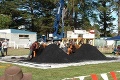 Netradičný šampionát na ostrove Tasmánia: Hádzanie uhlia