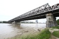 Starý most chcú zbúrať do konca roka: Pre chodcov pribudnú 4-metrové lávky