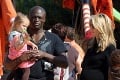 Matka štyroch detí Heidi Klum: Nekonečný výstrih a kostnatý chrbát!
