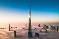 Nádherný záber z Dubaja: Špičky mrakodrapov sa ocitli v nebi?!