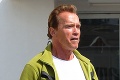 Arnold je späť: Strieľa zo všetkého, čo mu príde pod ruku