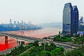 Záhada čínskej rieky: Jang-c´-ťiang sa sfarbila načerveno!