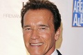 Arnold je späť: Strieľa zo všetkého, čo mu príde pod ruku