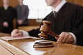 Výkladná skriňa justície: 3 zo 6 sudcov majú na krku disciplinárku