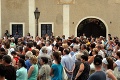 Protest za Bezáka: Veriaci bojkotovali omšu v Trnave