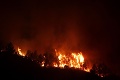 Mohutný požiar v Španielsku: Pri hasení sa zrútili dve helikoptéry!