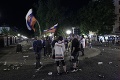Bujaré oslavy striebra v Bratislave: Zasahovali policajti