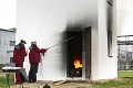 Pokusný požiar: Dom za 25-tisíc eur ohňu odolával hodinu!