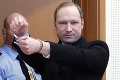 Nórsko si pripomína 10 rokov od Breivikovho masakru: Vyjadrenia jednej z preživších naháňajú strach