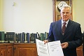 Opísal maďarský prezident Pál Schmitt dizertačnú prácu?!