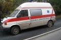 Nehoda v Česku: Pri zrážke sanitky zomrel pacient aj šofér BMW
