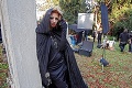 Čírová natáčala videoklip na cintoríne: Ako gotická čarodejnica