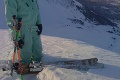 Pád lavíny neprežili traja lyžiari: Elyse zachránil airbag