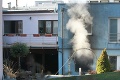 V Bratislave horel rodinný dom, zranili sa dvaja ľudia