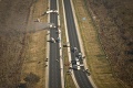 Pri hrôzostrašnej nehode na americkej diaľnici zahynulo najmenej 10 ľudí